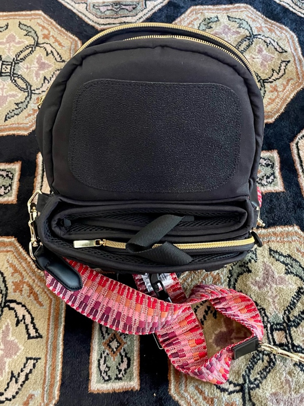 Tushbaby Black and Gold with Carrying Strap - Picture 4 of 4